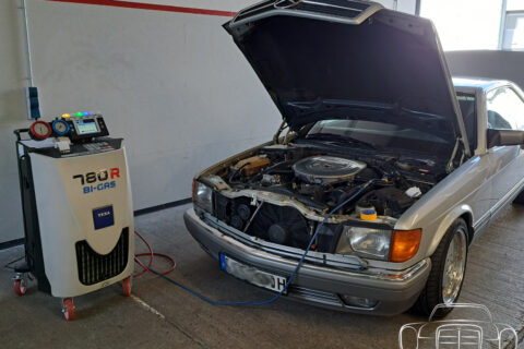 Klimawartung an einem Mercedes-Benz Oldtimer bei Garage61